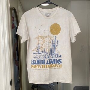 🌼 Buzz Brand Women's Short Sleeve Tee Graphic Print small